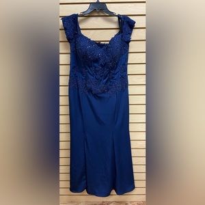 GLOW FANCY RICH LOOKING SPECIAL OCCASION WOMEN DRESS SIZE 16